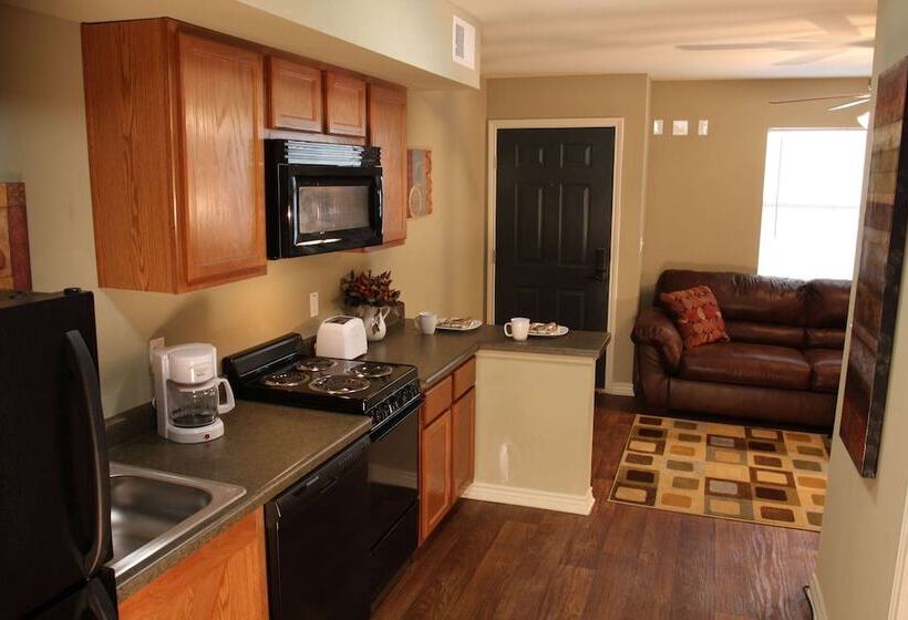 בית מלון כפרי Eagle S Den Suites Big Spring A Travelodge By Wyndham