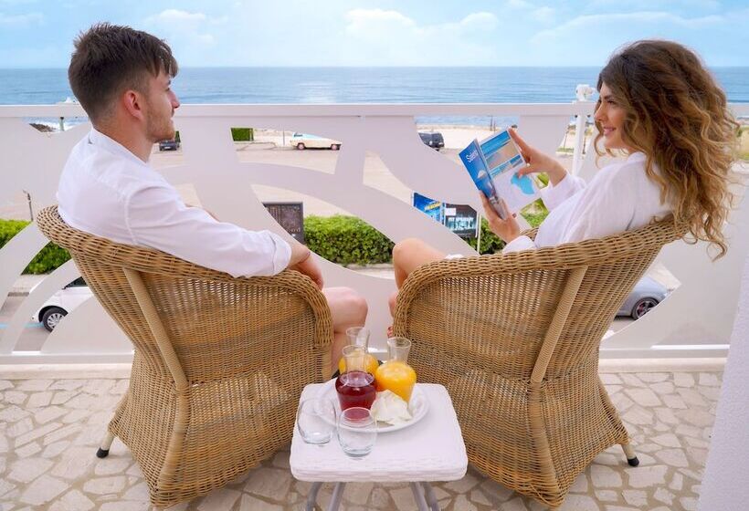 هتل Piccadilly Rooms Restaurant And Beach