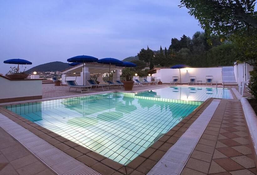 فندق Villa D'orta