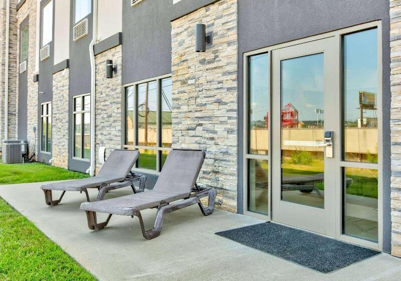 هتل Wingate By Wyndham Longview North