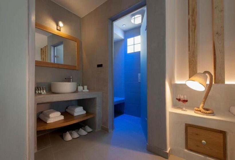 پانسیون Neptune Luxury Suites
