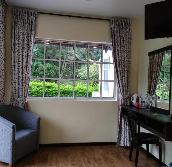 فندق Hillview Inn