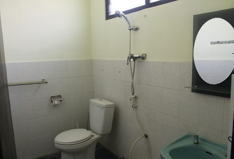 هتل Ray Beach Inn
