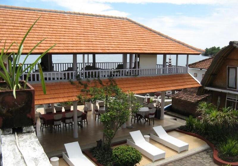 فندق Villa Agung Beach Inn