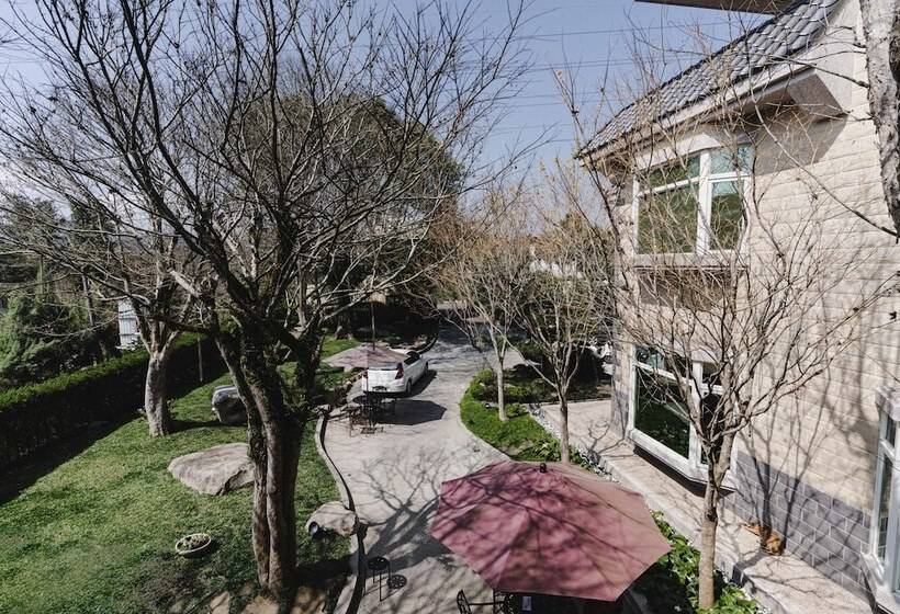 تختخواب و صبحانه Fanzhalan Guest House