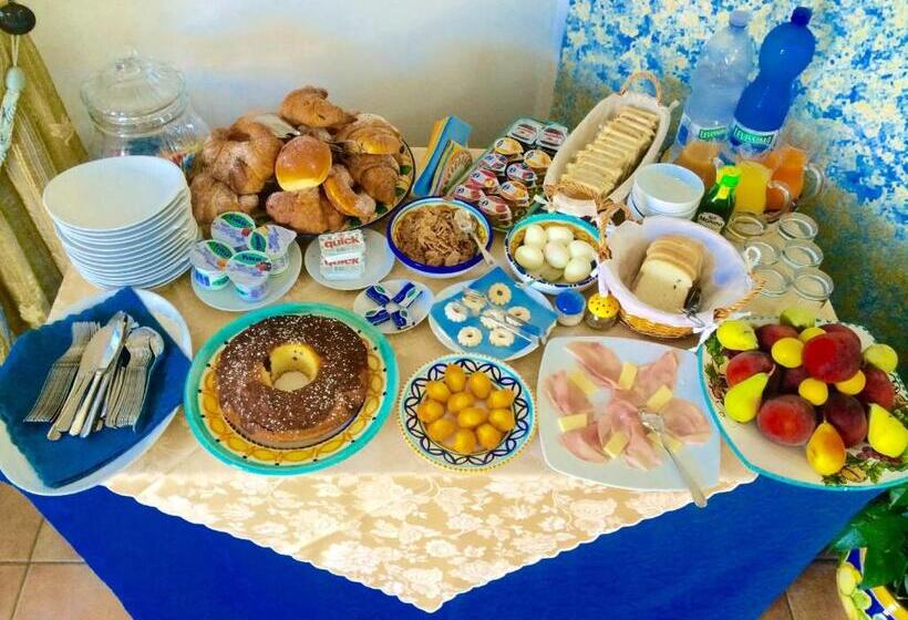 مبيت وإفطار Farfalle E Gabbiani