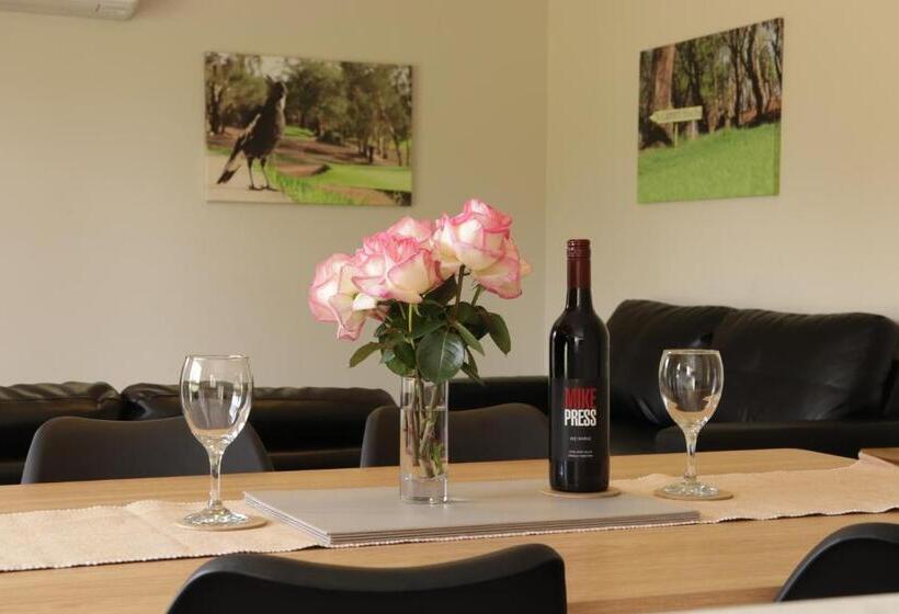 Cootamundra Heritage Motel & Apartments