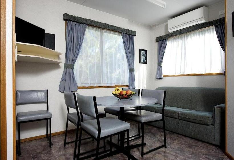 ホテル Lakes And Craters Holiday Park