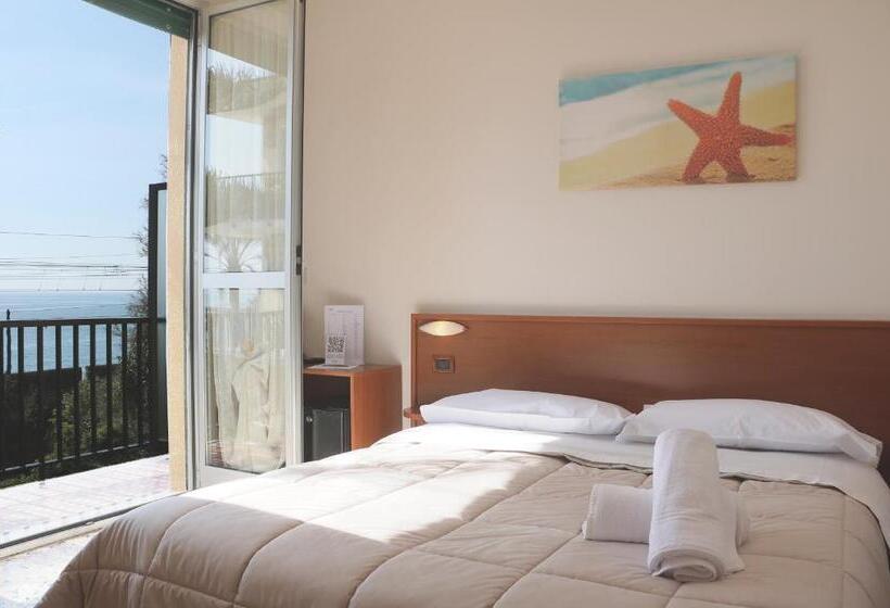 هتل Lora Rda Luxury