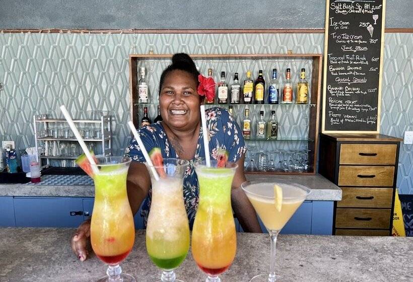 هتل Mg Cocomo Resort Vanuatu