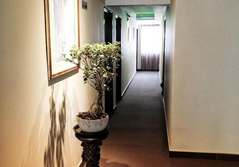 فندق Orkid Inn Puchong