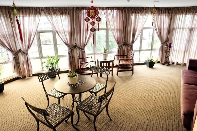 فندق Orkid Inn Puchong