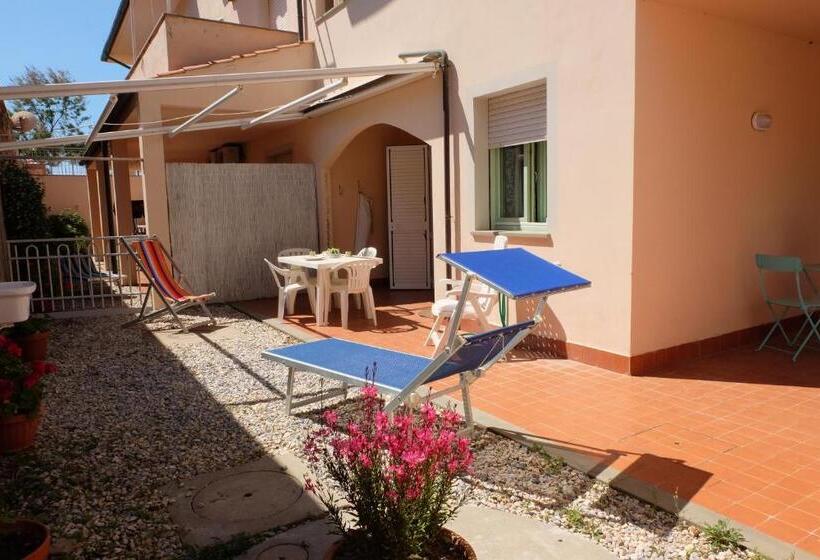 ホテル Appartamenti Onda Etrusca