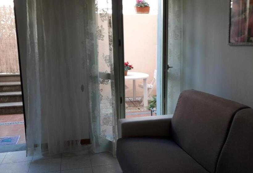 ホテル Appartamenti Onda Etrusca