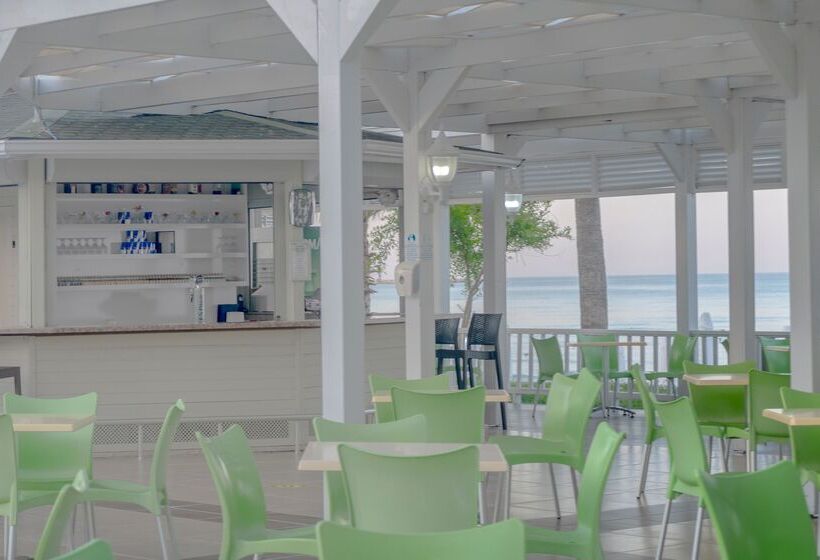 בית מלון כפרי Sandy Beach