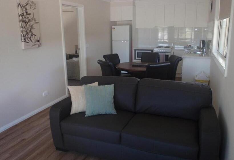 فندق على الطريق Ashleigh Court Motor Inn