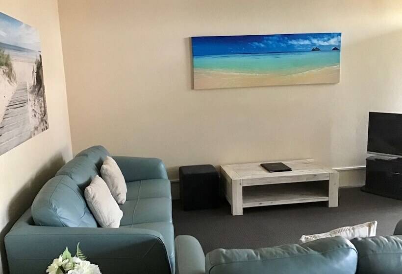 Sandcastles Holiday Apartments