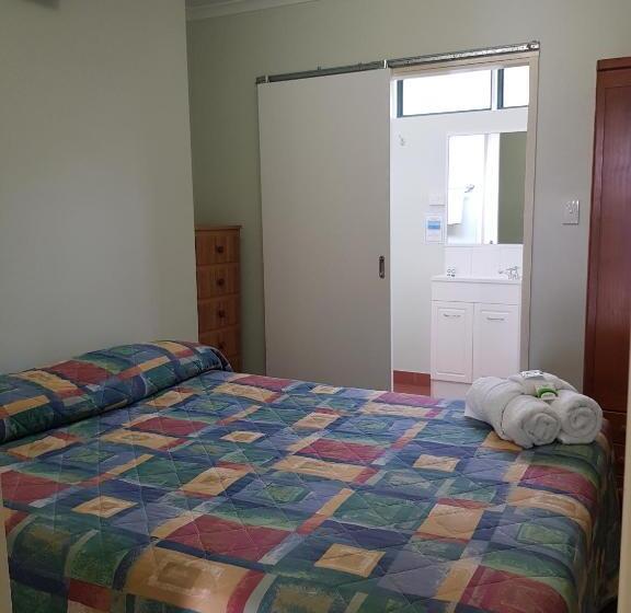 Harbour Lodge Motel