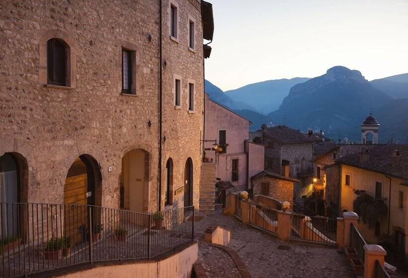 فندق Albergo Rocca Ranne