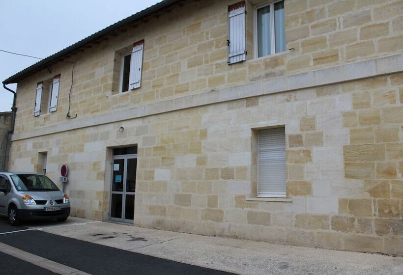 בית מלון כפרי Hôtel Restaurant Le Phénix