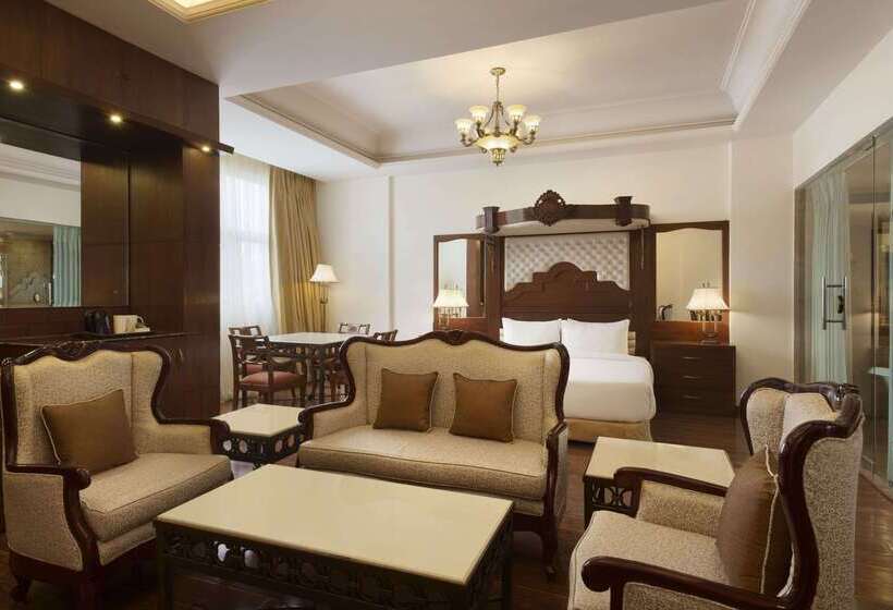 فندق Ramada Plaza By Wyndham Chandigarh Zirakpur