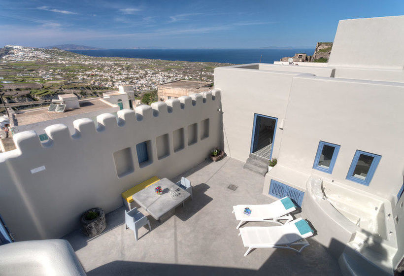 Luna Santorini Suites