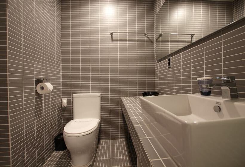 فندق على الطريق Mini Hotel 141