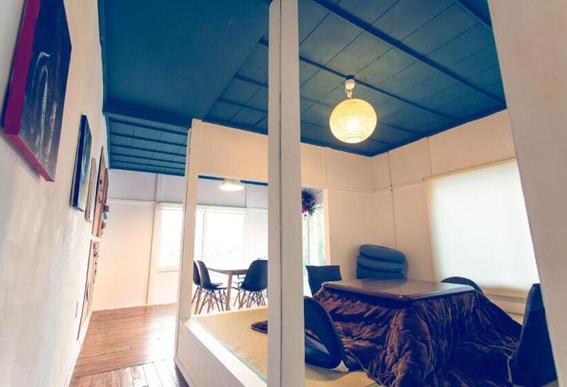פנסיון Guest House Waya
