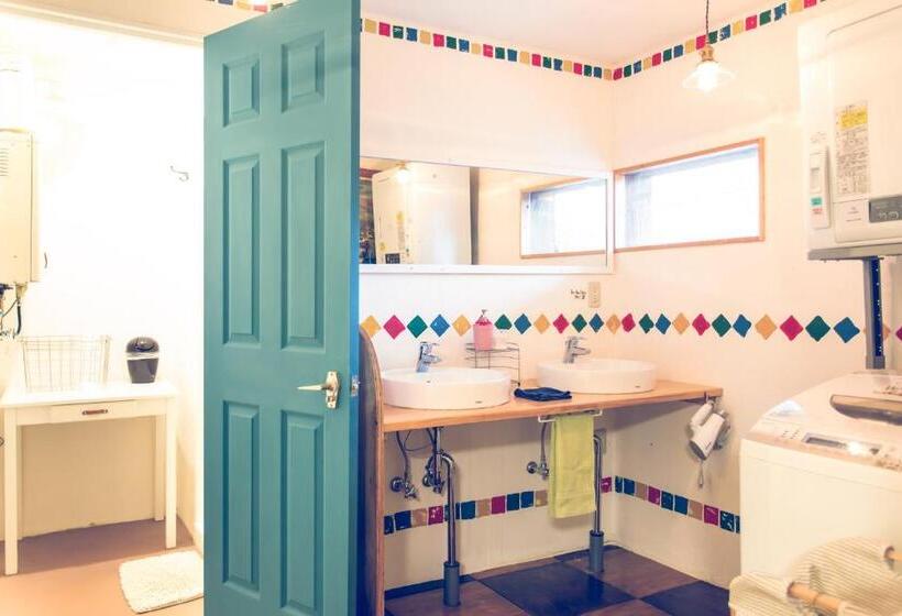 פנסיון Guest House Waya