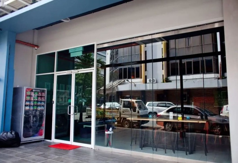 Skypod Hostel