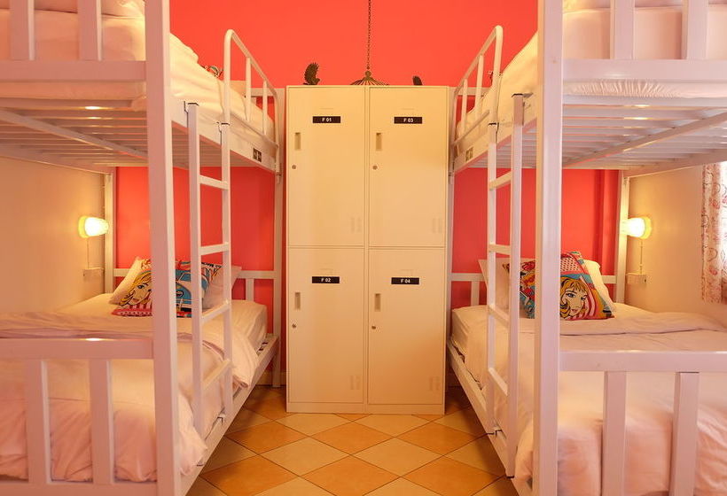 Finlay House   Hostel