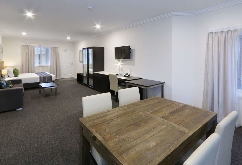 فندق Best Western Plus Bolton On The Park