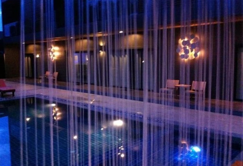 هتل Villa Gris Pranburi