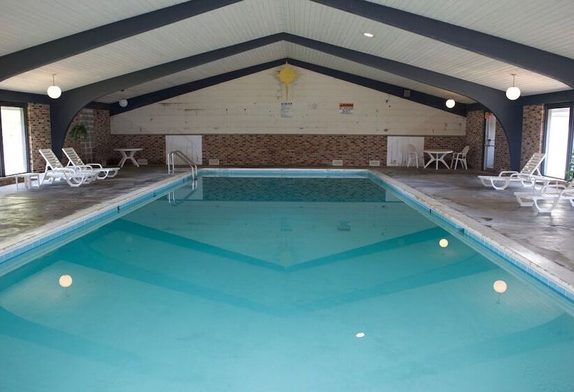 汽车旅馆  Amerivu Inn & Suites   St Croix Falls