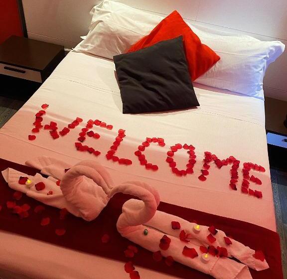 膳宿费 Chroma Exy   Chroma Italy