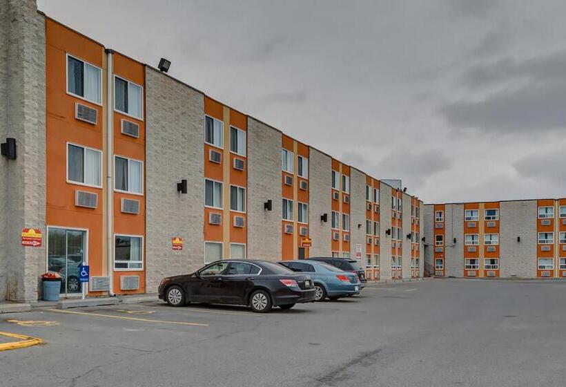 فندق Airport Traveller S Inn