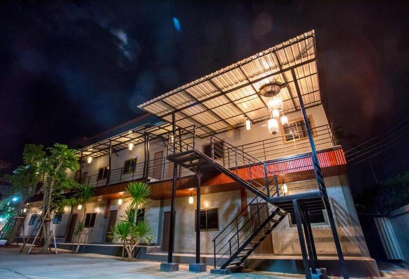 هتل First Residence