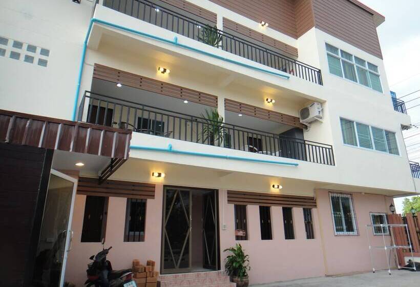 Hotelli Prajak Inn