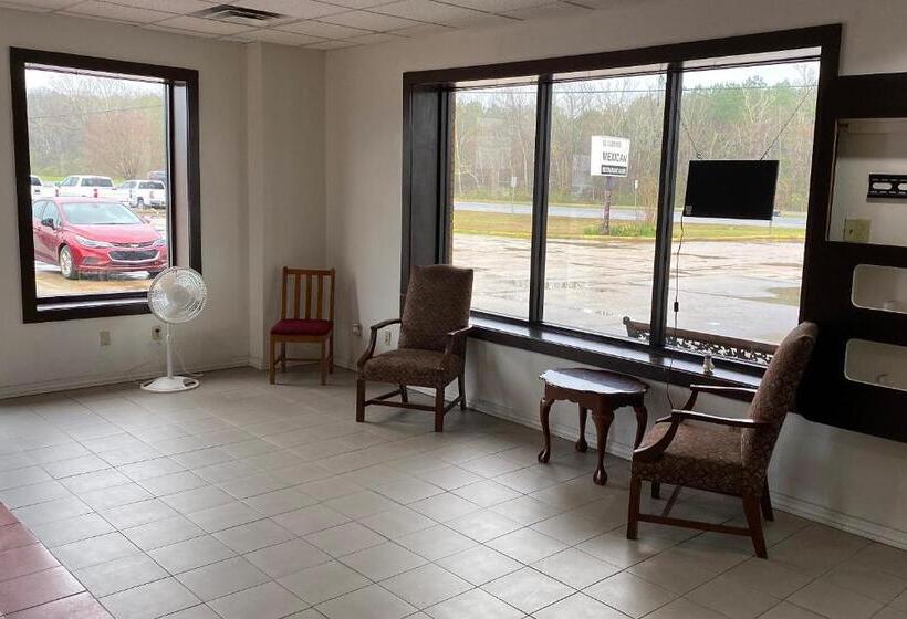 فندق على الطريق Landmark