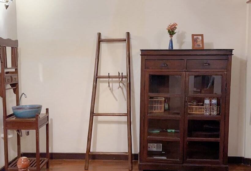 بنسيون Rustic Guest House