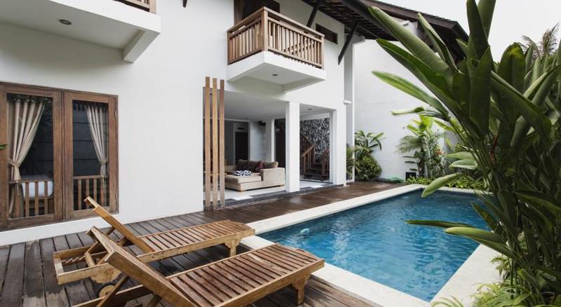 استراحتگاه Delu Villas & Suite