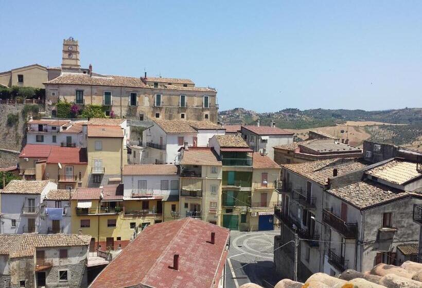 مبيت وإفطار Palazzo Madeo   Residenza D Epoca