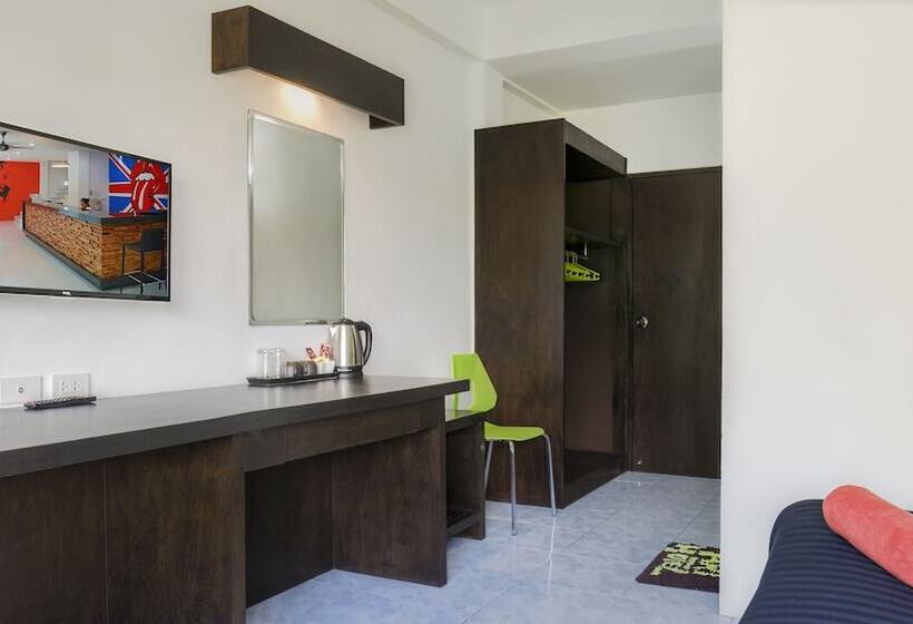 هتل Ubox Samui Hostel   Chaweng Beach