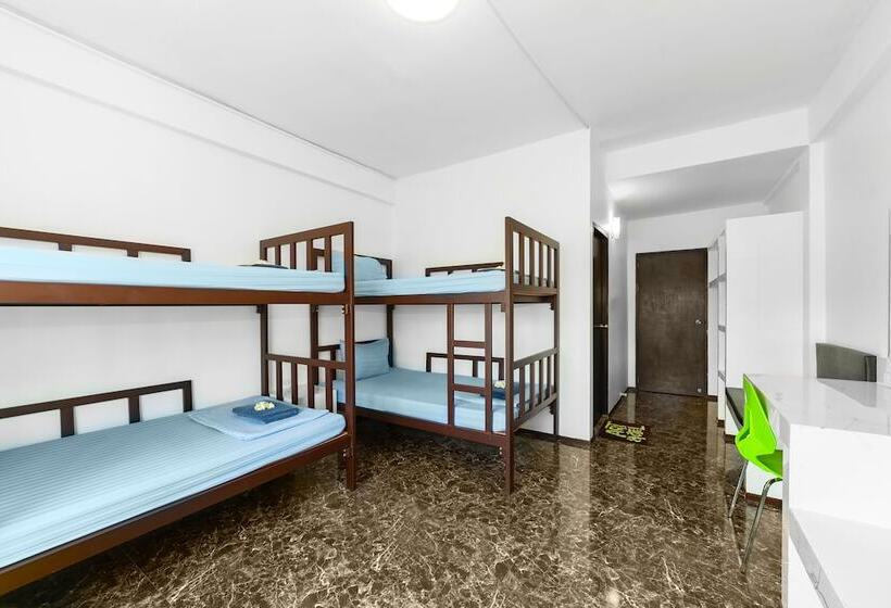 هتل Ubox Samui Hostel   Chaweng Beach