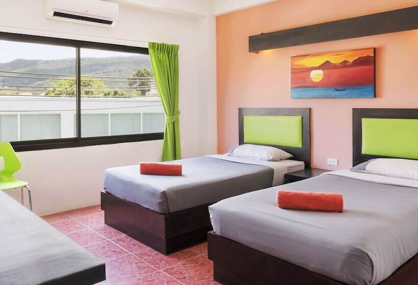 هتل Ubox Samui Hostel   Chaweng Beach