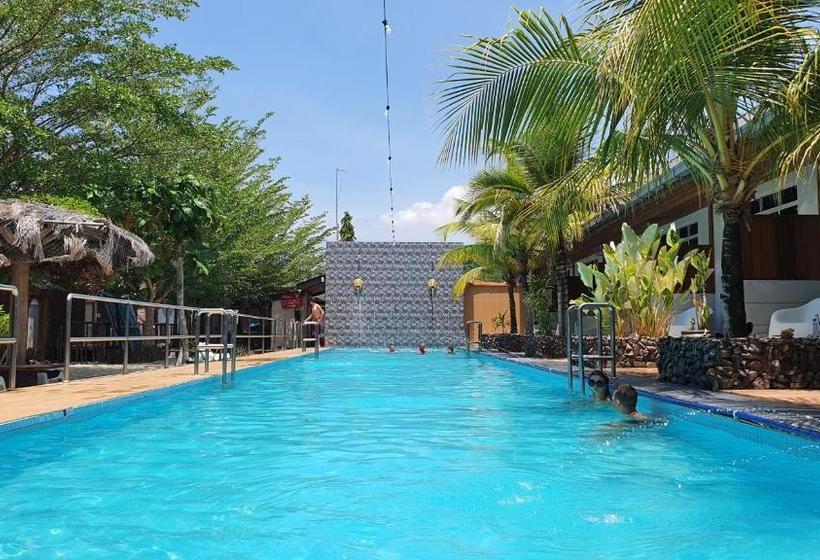 هتل Casa Loma Resort