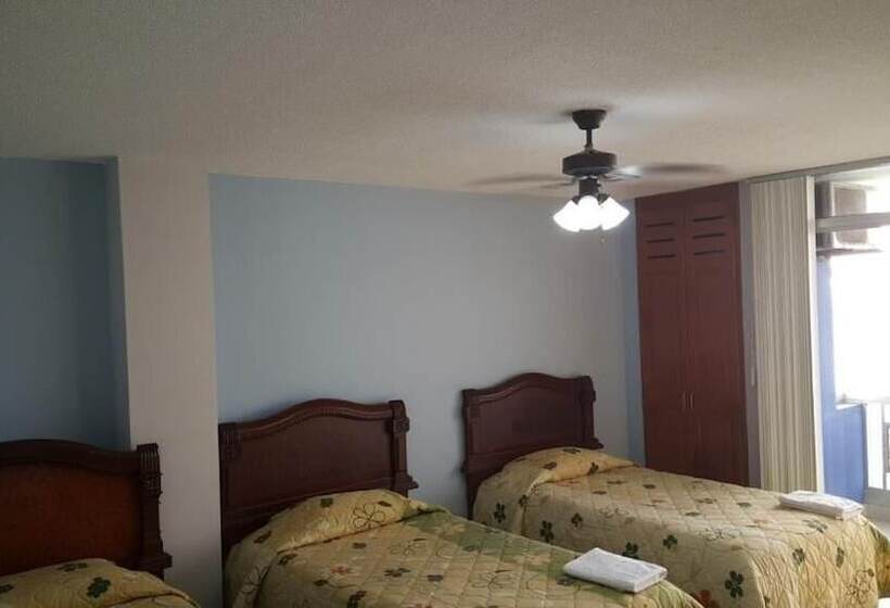 هتل Costa Paraiso