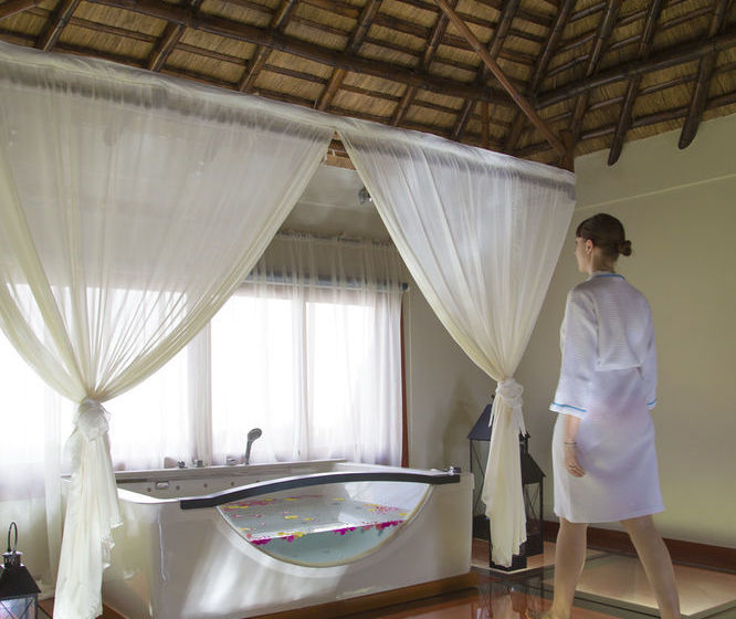 בית מלון כפרי Huma Island Resort & Spa