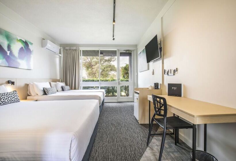 فندق Nightcap At Seaford