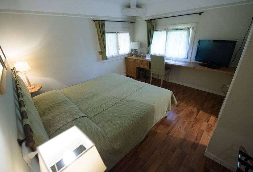 בית מלון כפרי Relais Barco Zonca